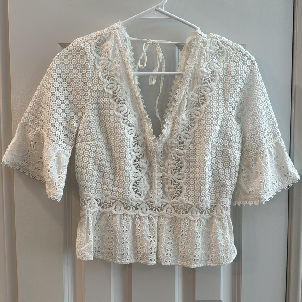 Cropped Abercrombie Eyelet Peplum Top